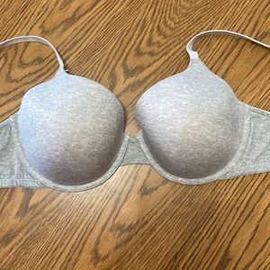 Wear Everywhere T-shirt bra Victoria’s Secret Gray